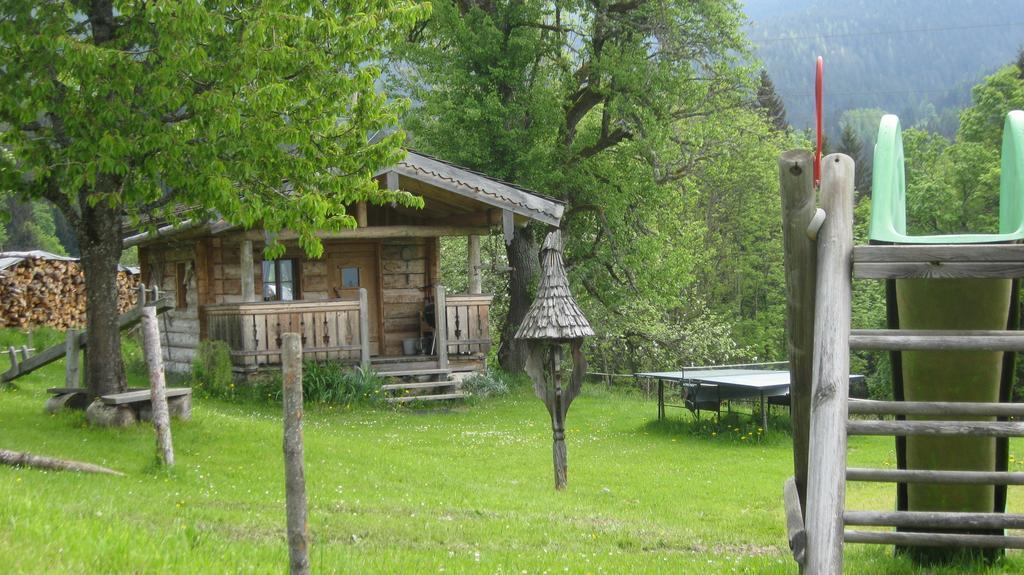Hexenhaus Apartamento Hüttau Quarto foto